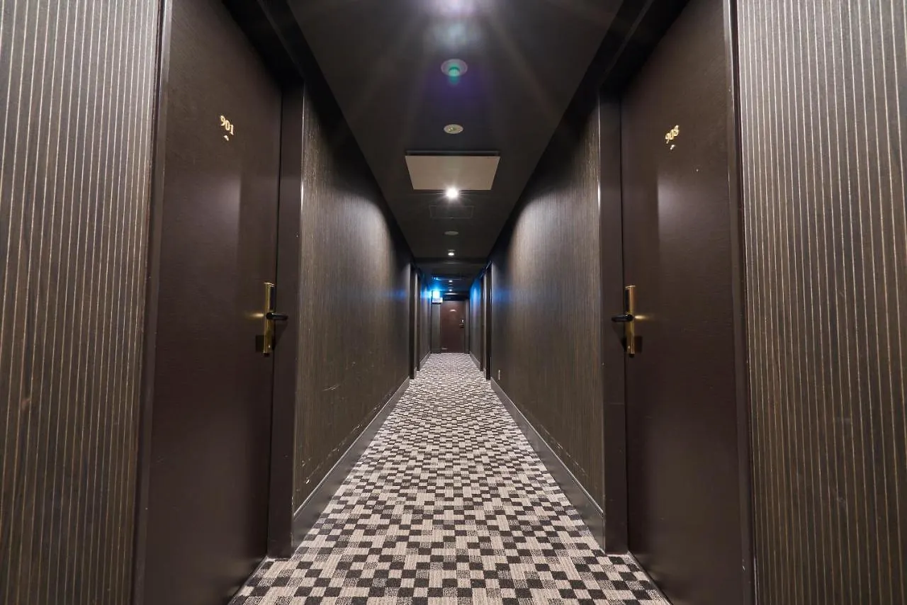 Hotel Vine Osaka Kitahama 3*,