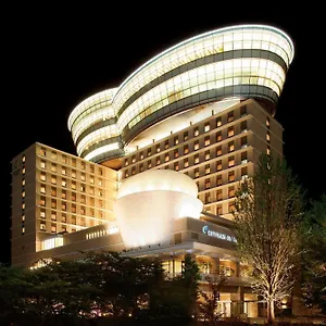 Hotel Plaza, Ōsaka